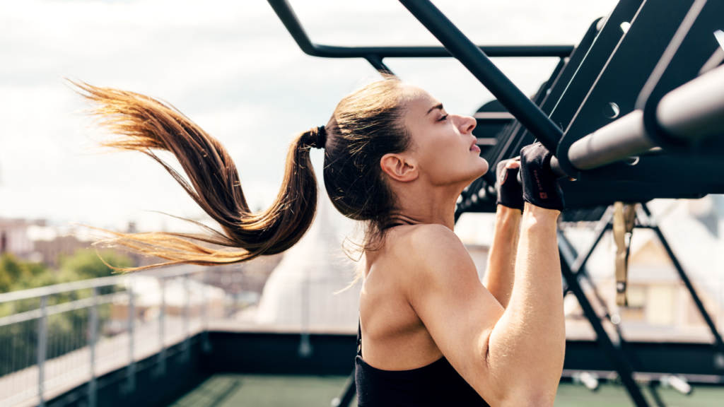 pull ups help improve your grip strength

